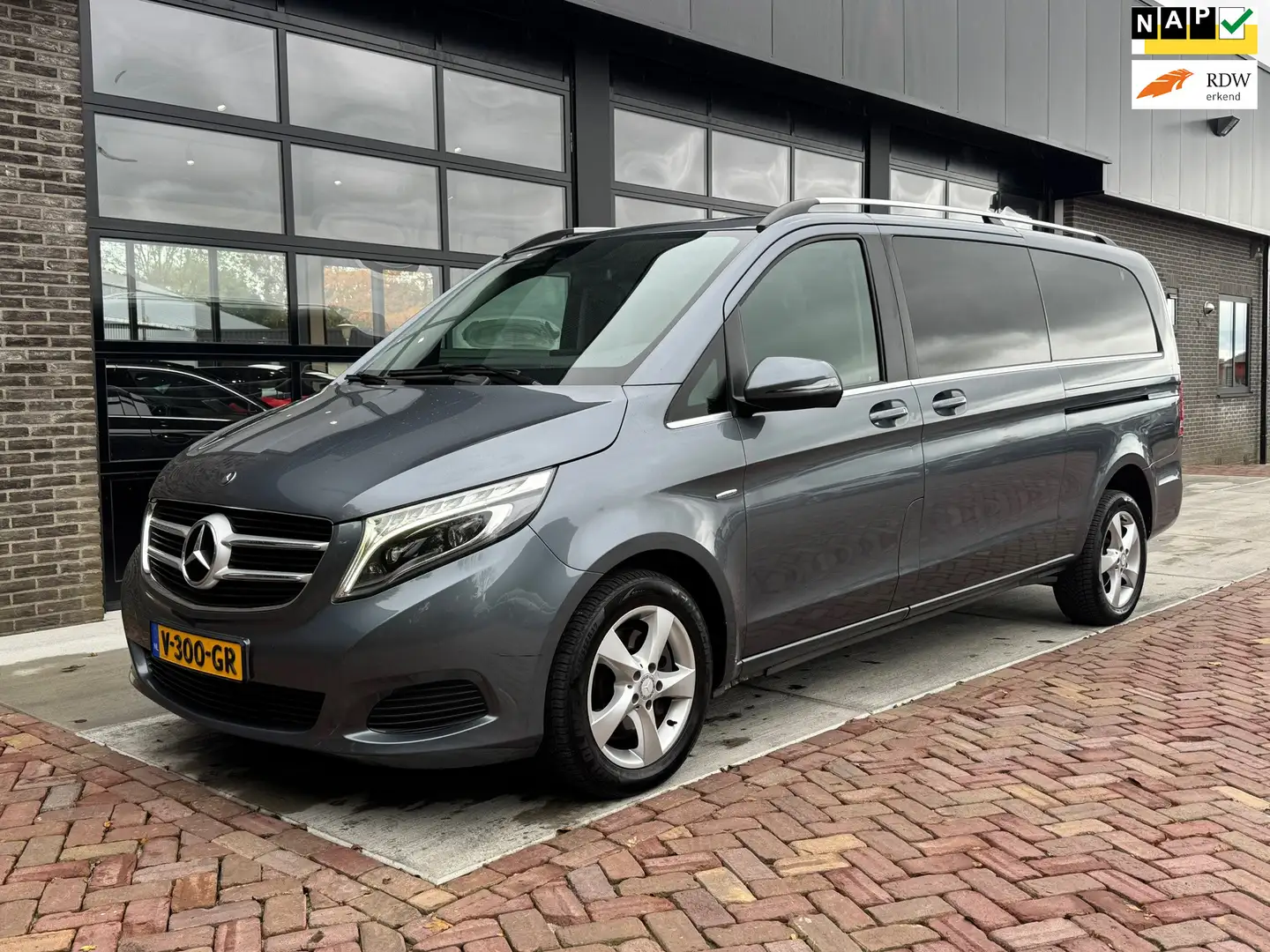 Mercedes-Benz V 250 250d Extra Lang DC Edition | Autm | Leer | Xenon | - 1