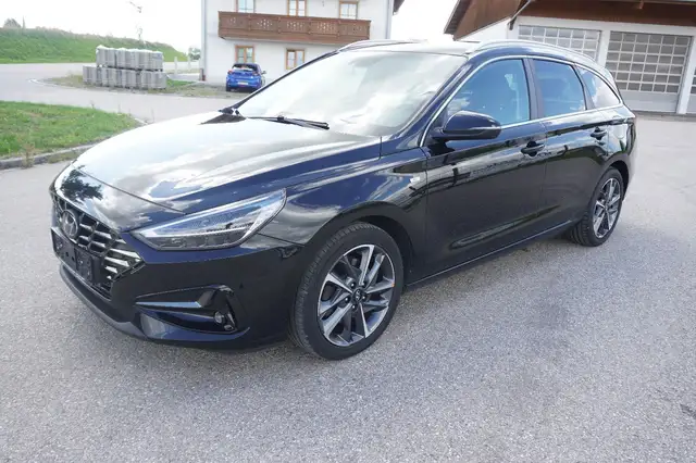 Hyundai i30 cw Prime Mild-Hybrid NAV Winterpaket 1.Hand