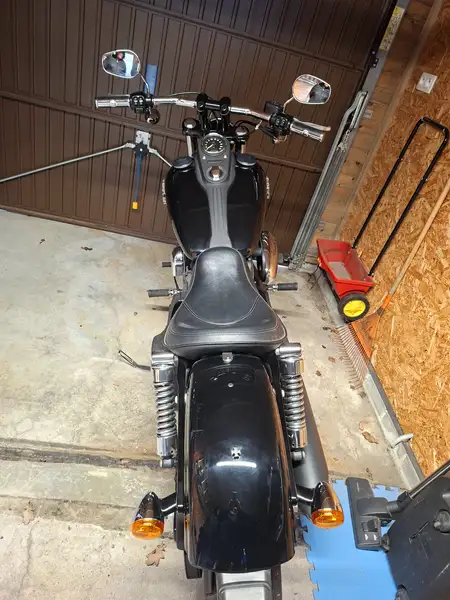 Harley-Davidson Dyna Street Bob - foto 8