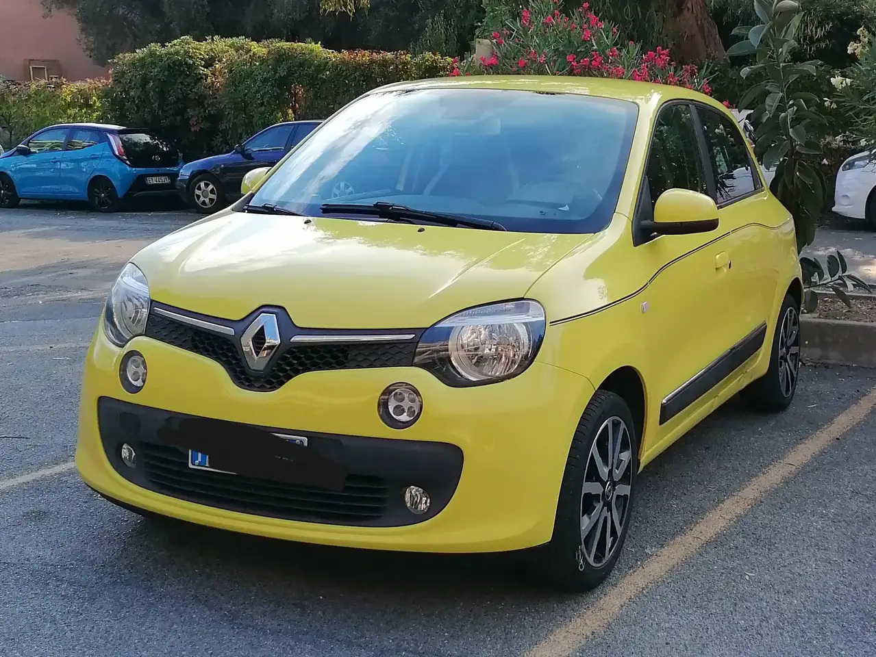 Renault Twingo Twingo III 2015 1.0 sce Live 70cv — photo 1 of 15