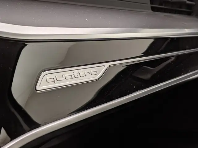Audi A6 view 10
