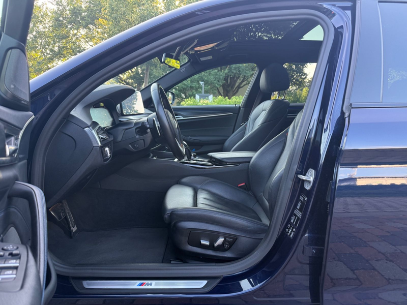 BMW 530 d xDrive Touring M Sport Pro Laser*Pano*360* — photo 7