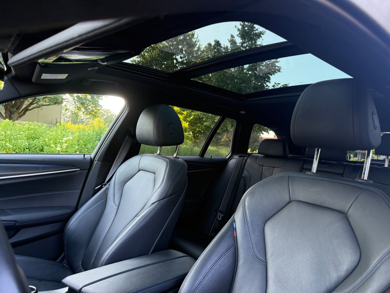 BMW 530 d xDrive Touring M Sport Pro Laser*Pano*360* — photo 12
