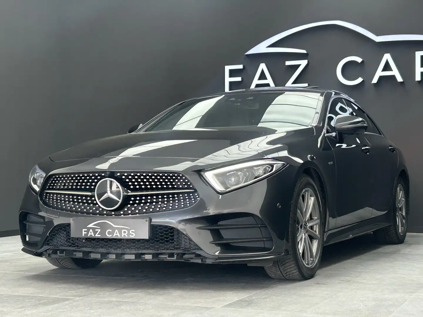 Mercedes-Benz CLS 350 d 4-Matic * EDITION 1 + FULL OPTIONS * Gris - 2