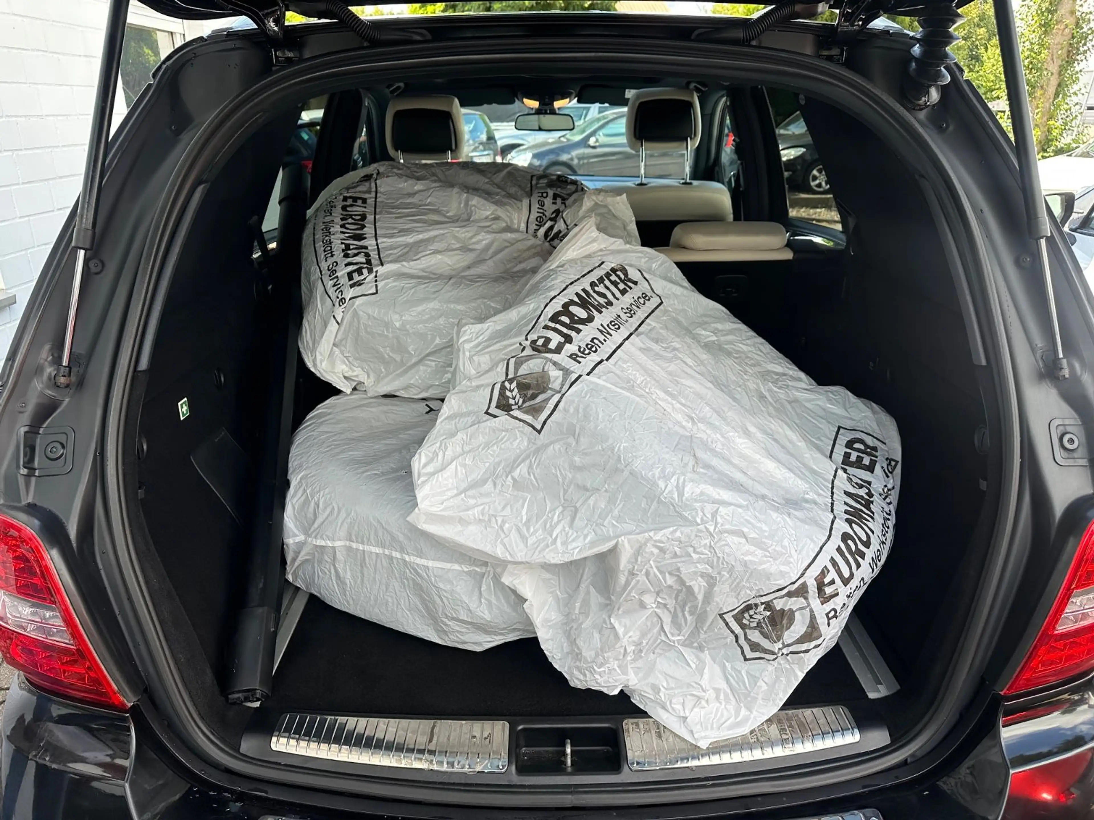Mercedes-Benz ML 350 4Matic/2HD/AHK/S-DACH/STANDHZ/NAVI/LEDER — photo 14