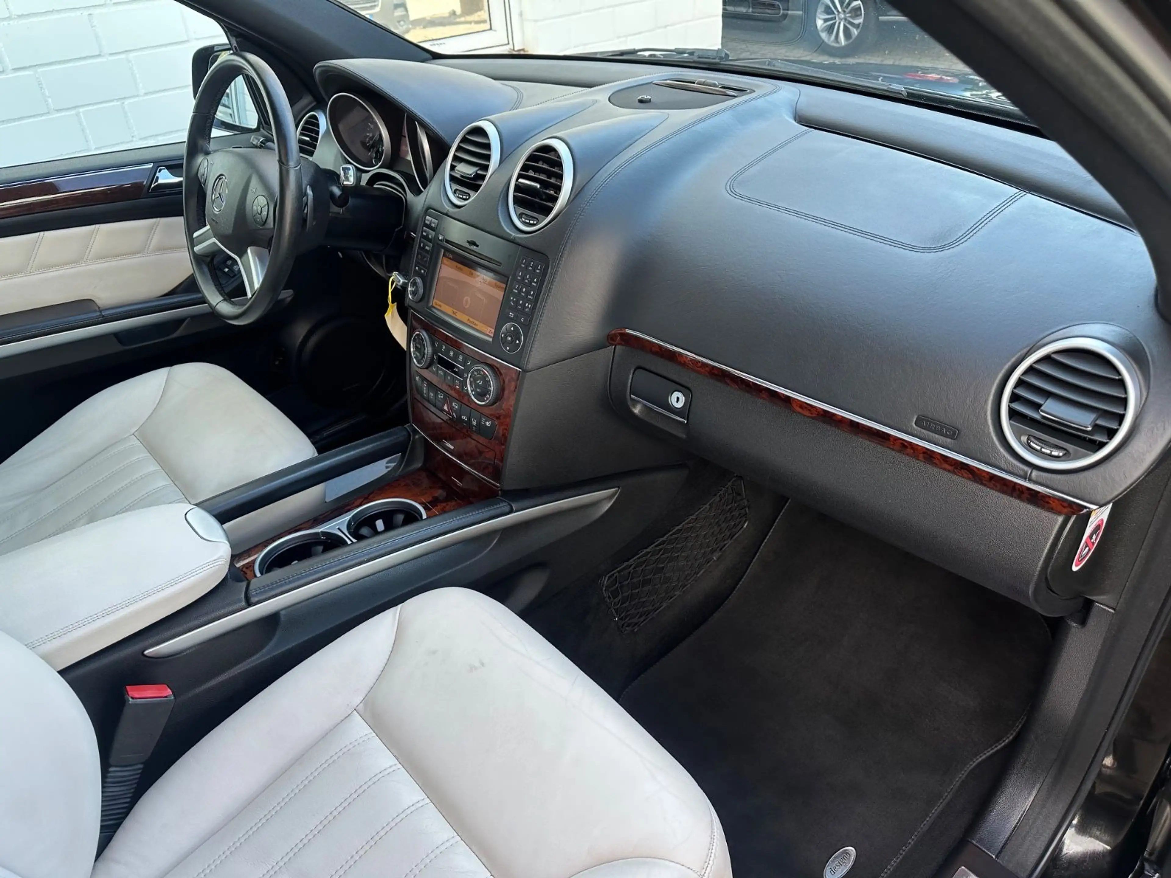Mercedes-Benz ML 350 4Matic/2HD/AHK/S-DACH/STANDHZ/NAVI/LEDER — photo 12