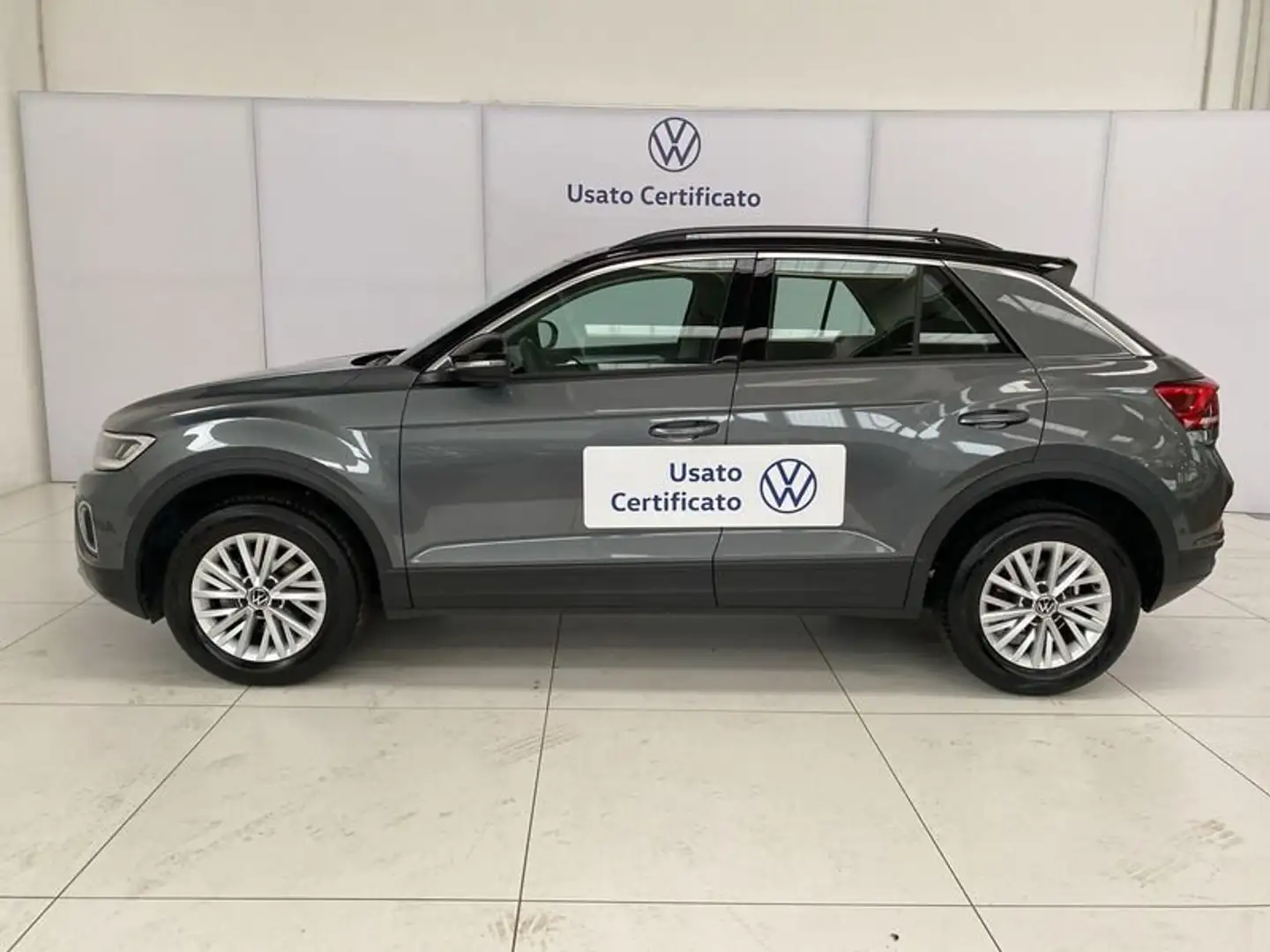 Volkswagen T-Roc 1.5 TSI ACT DSG Life Grey - 2
