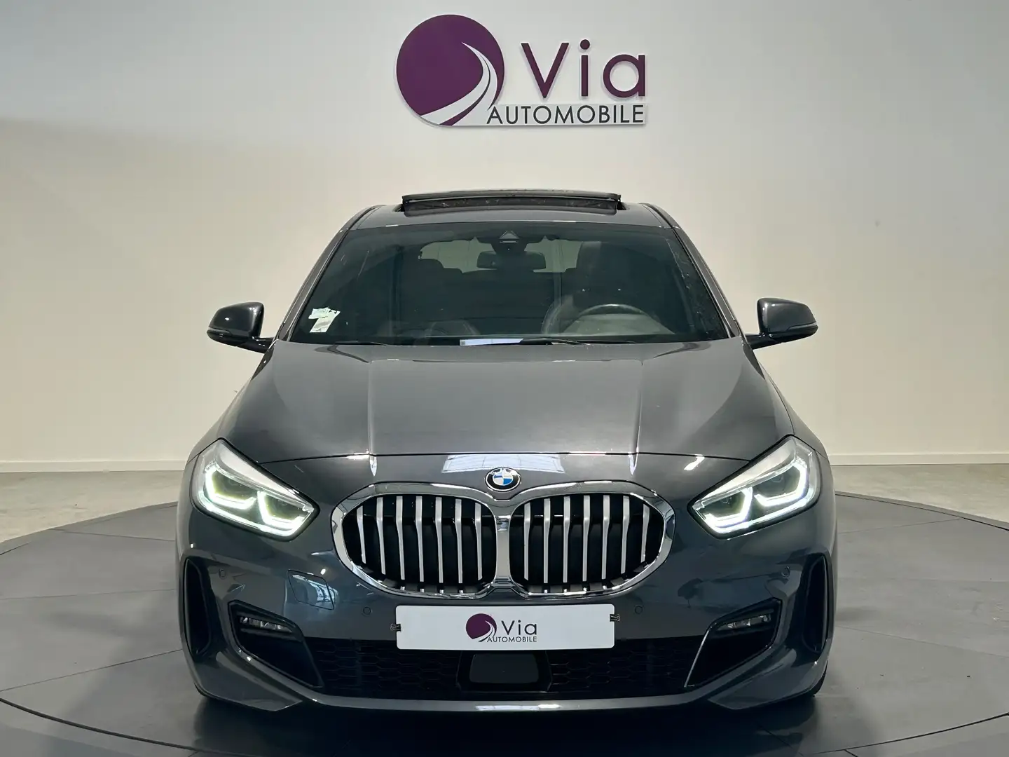 BMW 118 118i 140 ch M Sport Toit ouvrant Panoramique Gris - 2