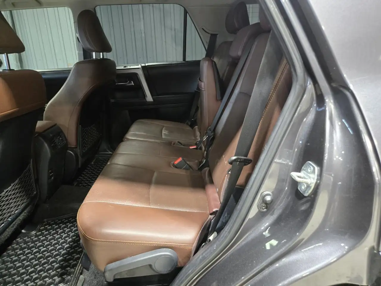 Toyota 4-Runner снимка Toyota 4-Runner