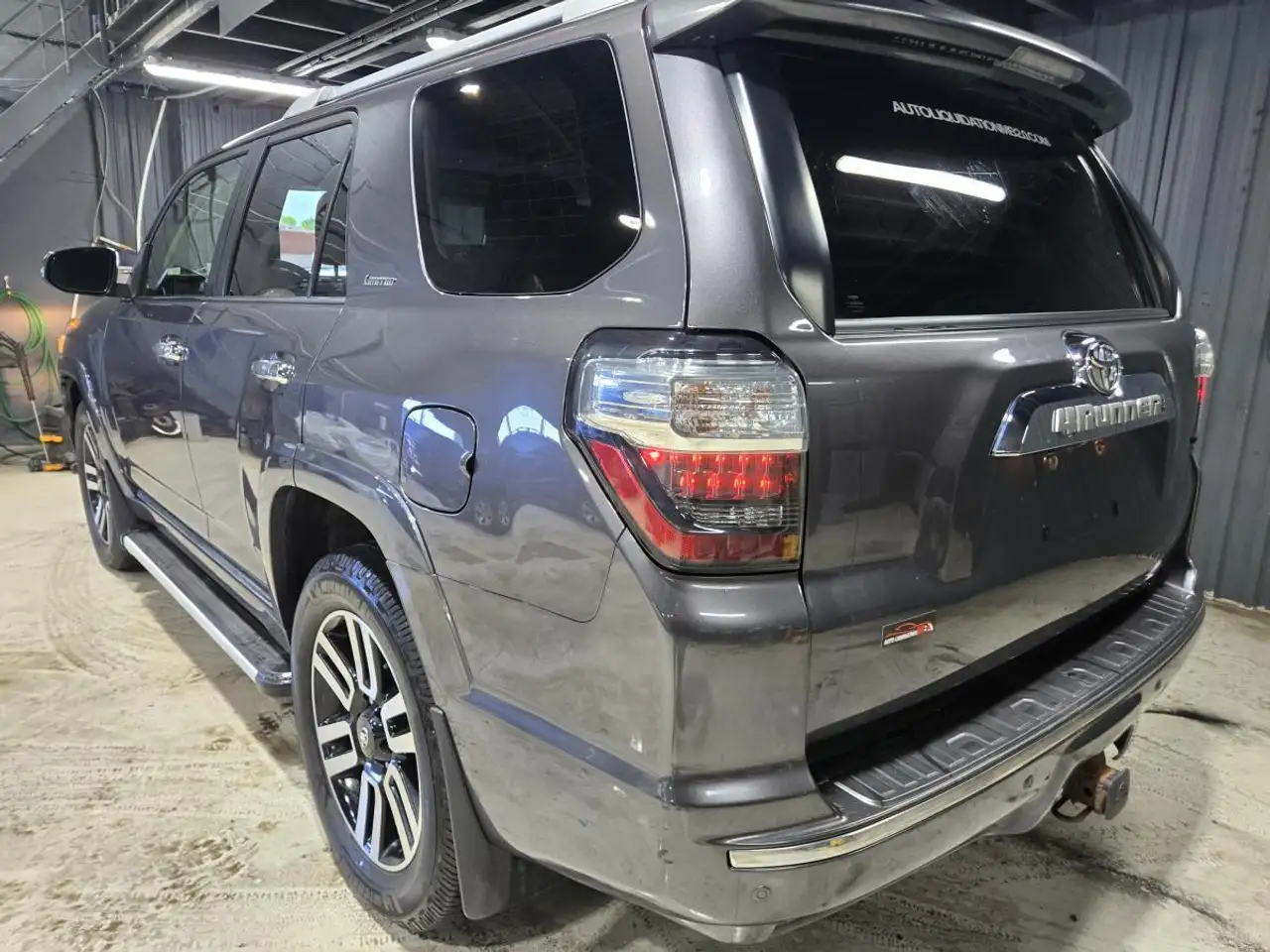 Toyota 4-Runner снимка Toyota 4-Runner