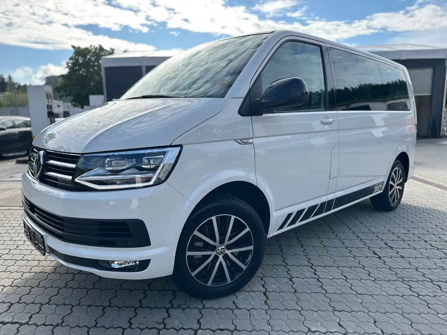 Volkswagen T6 Multivan Edition 30/LED/SHD/AHK/ACC/DCC/DYNAU Blanco - 1