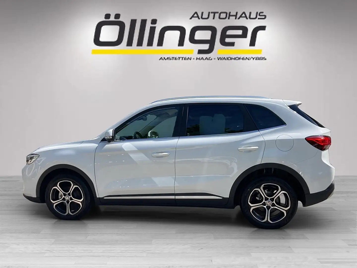 MG ZS + 1.5 Deluxe Bianco - 2