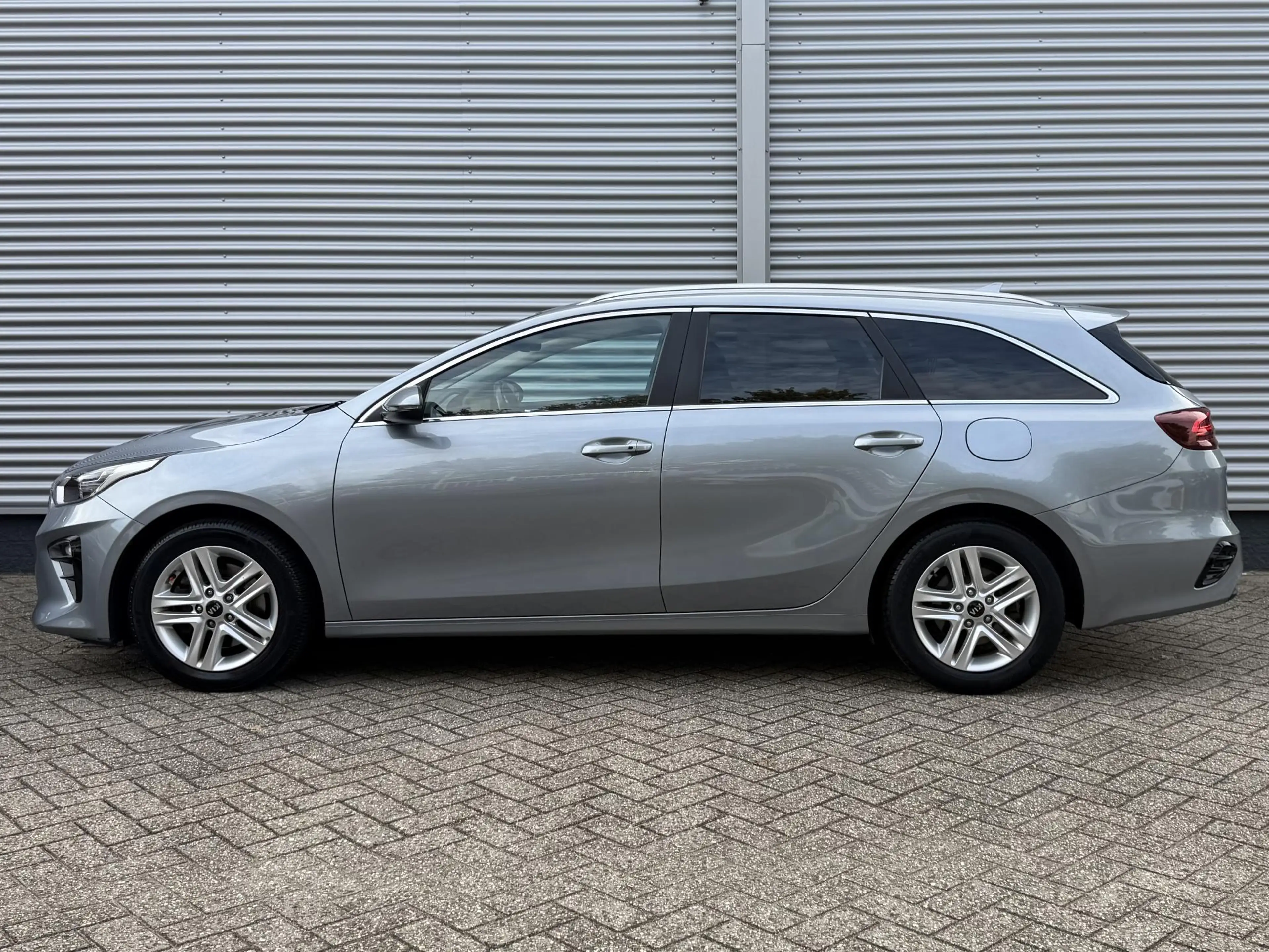 Kia Ceed SW / cee'd SW Sportswagon 1.0 T-GDi DynamicPlusLine | Stoel/Stuu — photo 2