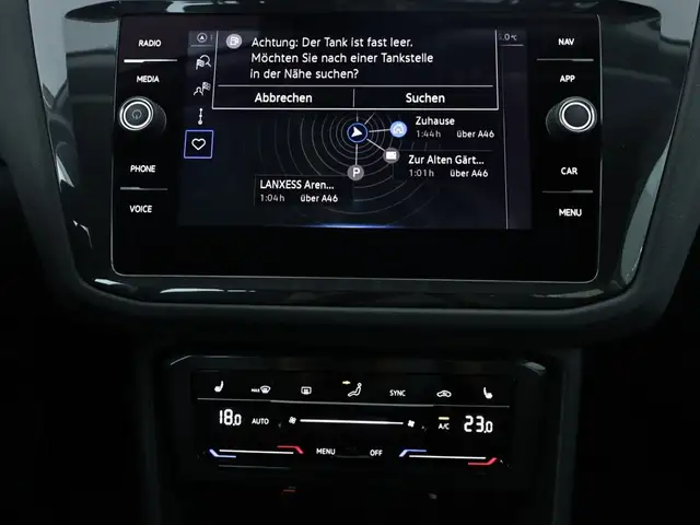 Volkswagen Tiguan view 12