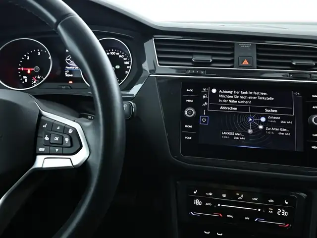 Volkswagen Tiguan view 11