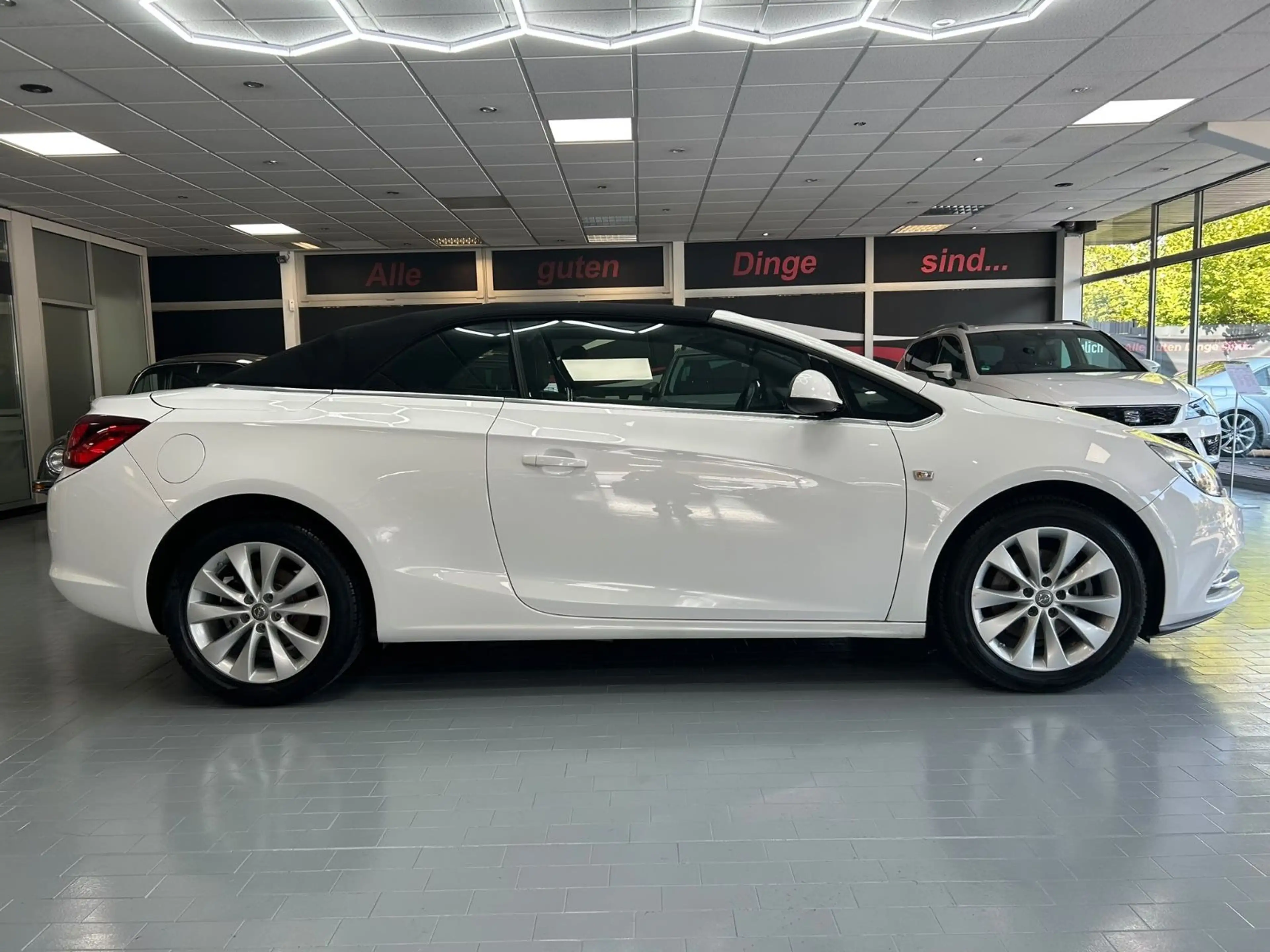 Opel Cascada Edition 1.4 Turbo/ Navi / TÜV Neu — photo 5