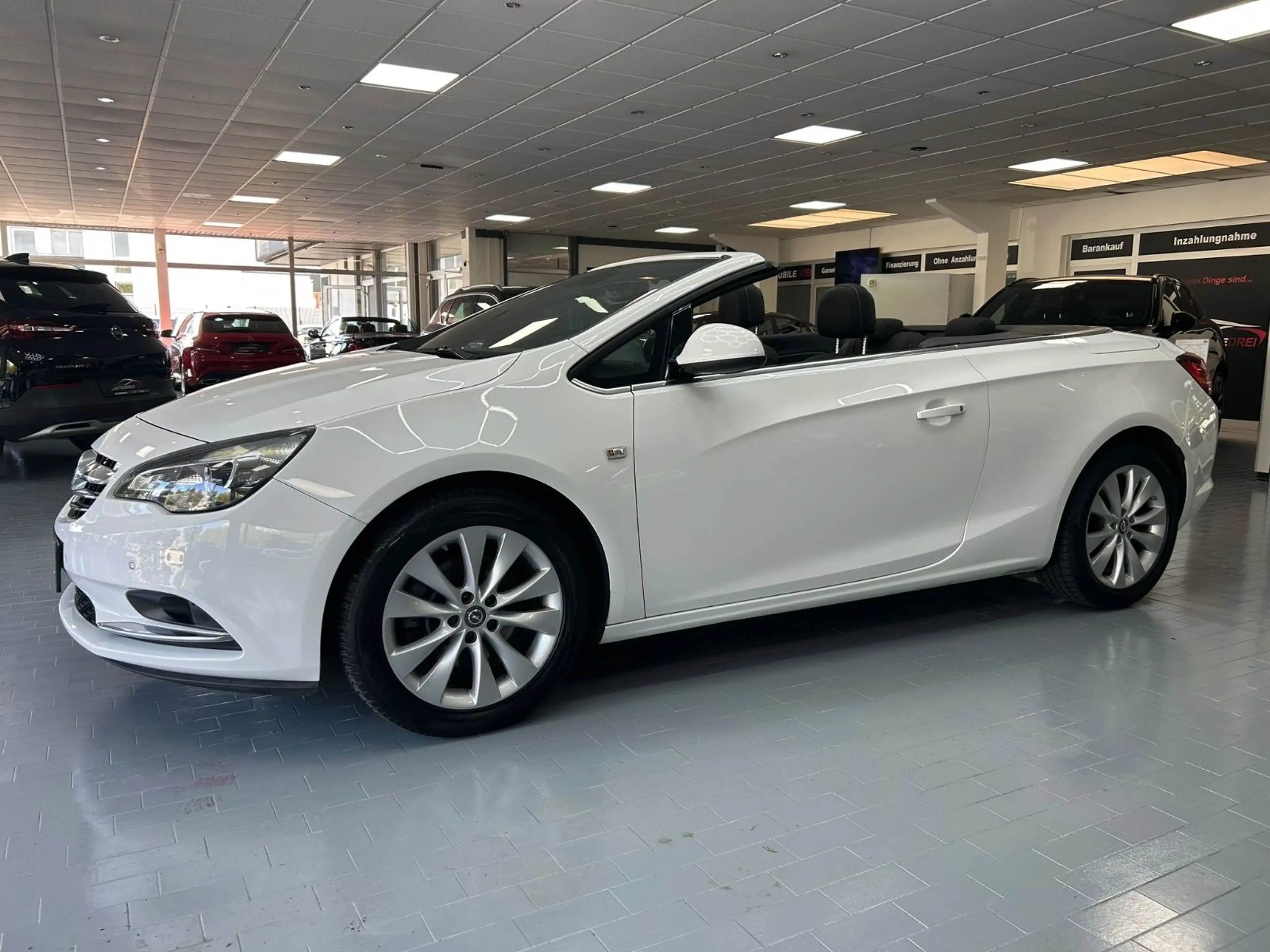 Opel Cascada Edition 1.4 Turbo/ Navi / TÜV Neu — photo 10