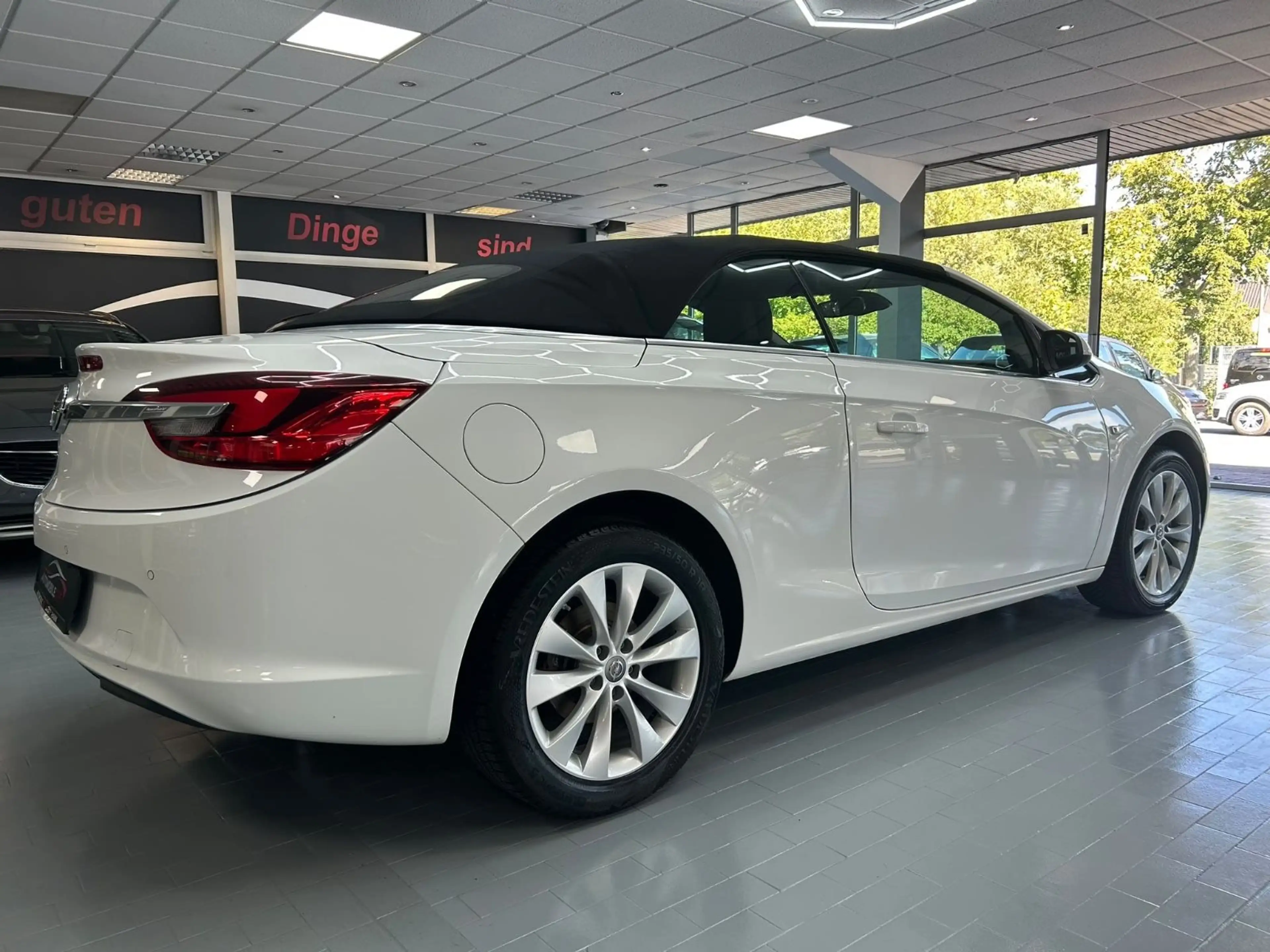 Opel Cascada Edition 1.4 Turbo/ Navi / TÜV Neu — photo 4