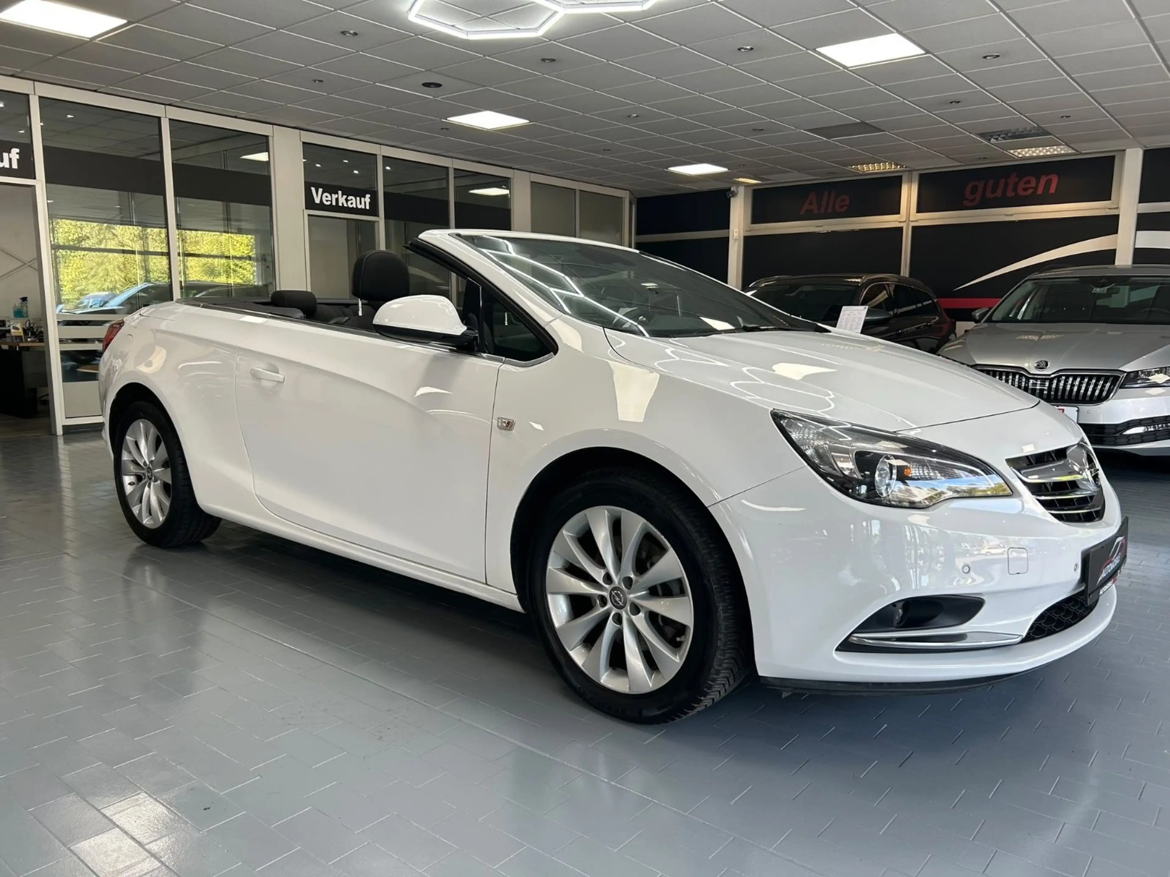 Opel Cascada Edition 1.4 Turbo/ Navi / TÜV Neu — photo 11