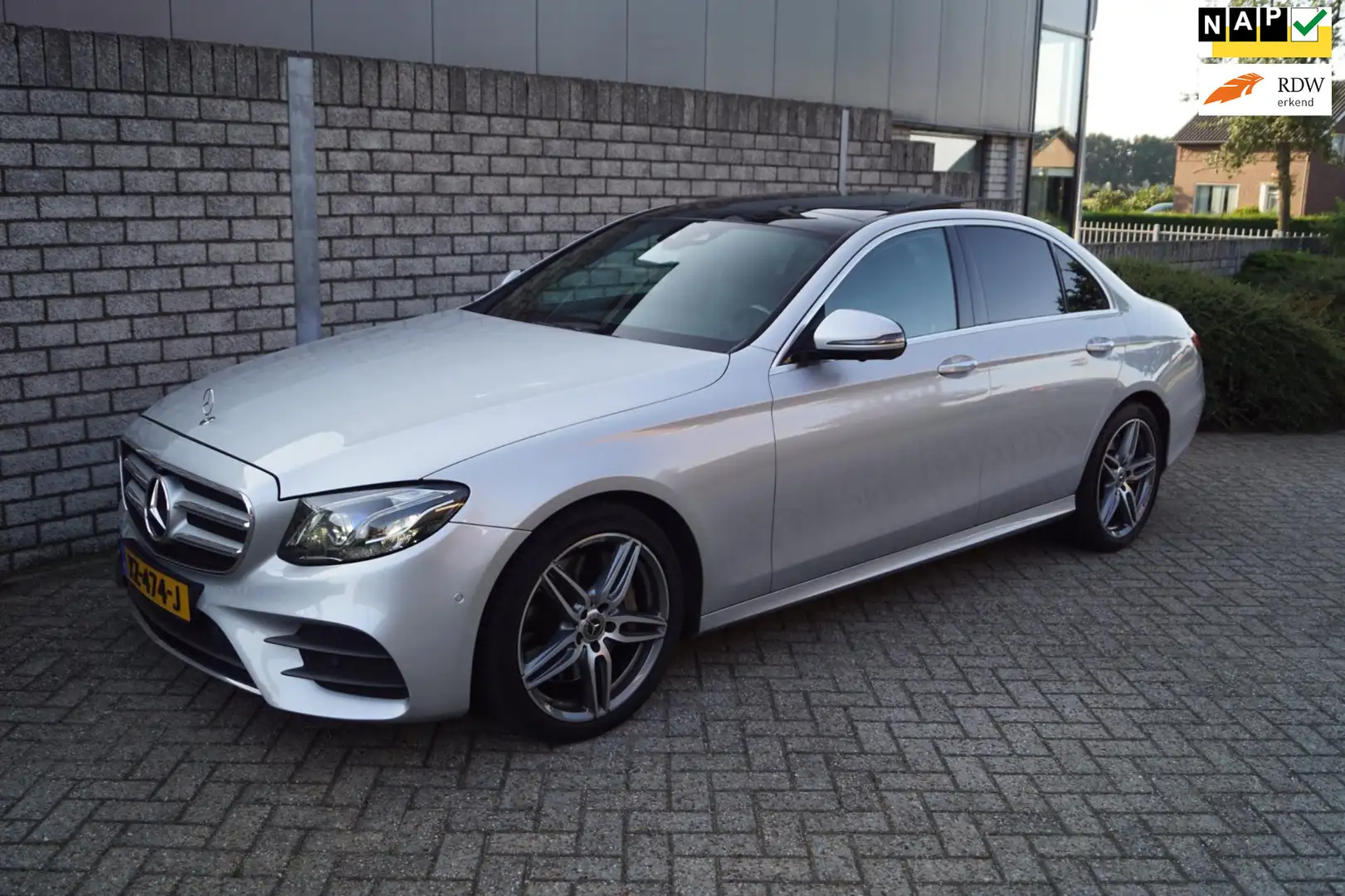 Mercedes-Benz E 450 4Matic Premium Plus AMG Line Autom Luxe Leder Navi Gris - 1