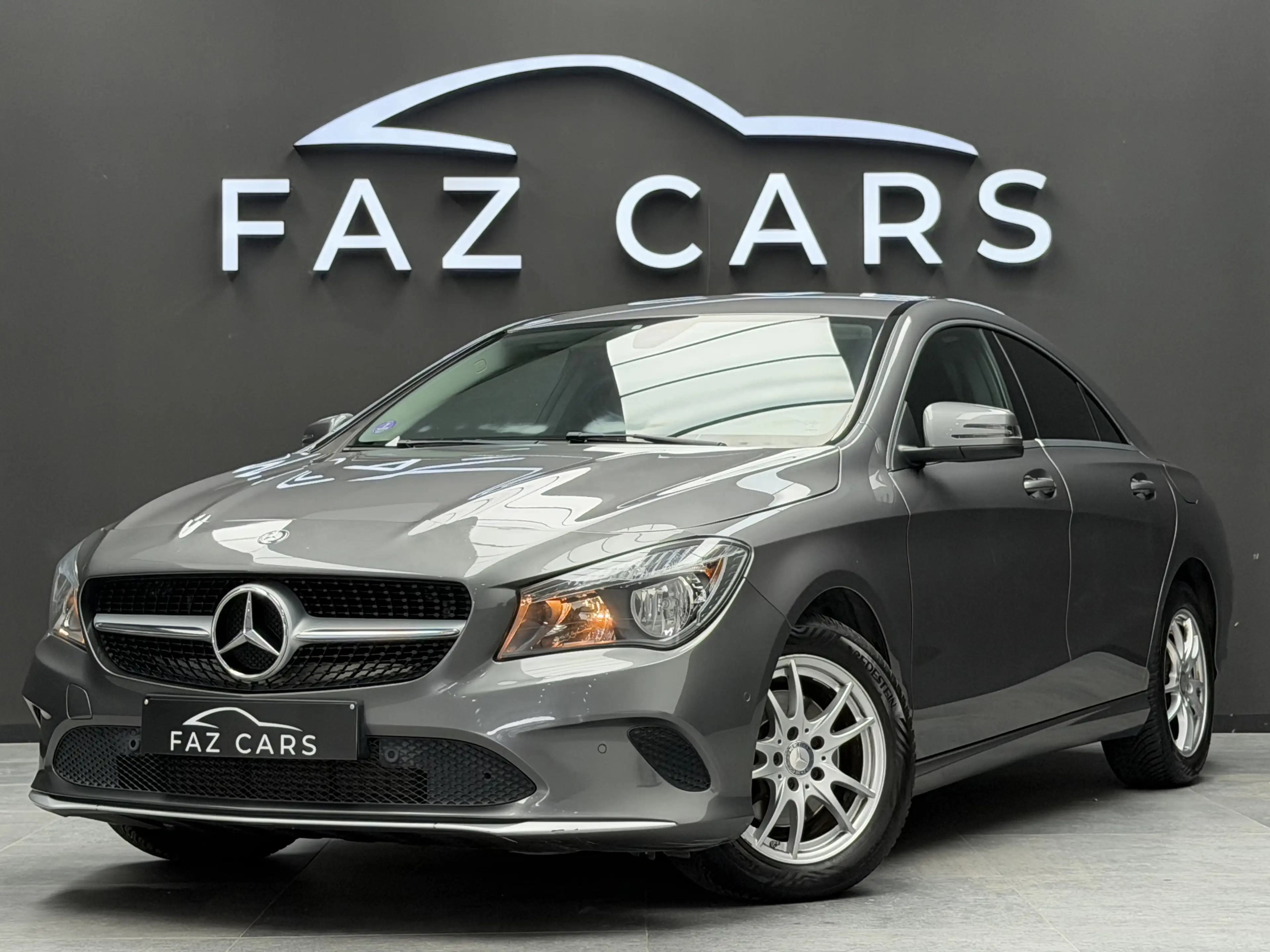Mercedes-Benz CLA 180 1.6 * 1ER PROP + GPS + CLIM + REGU + GARANTIE *