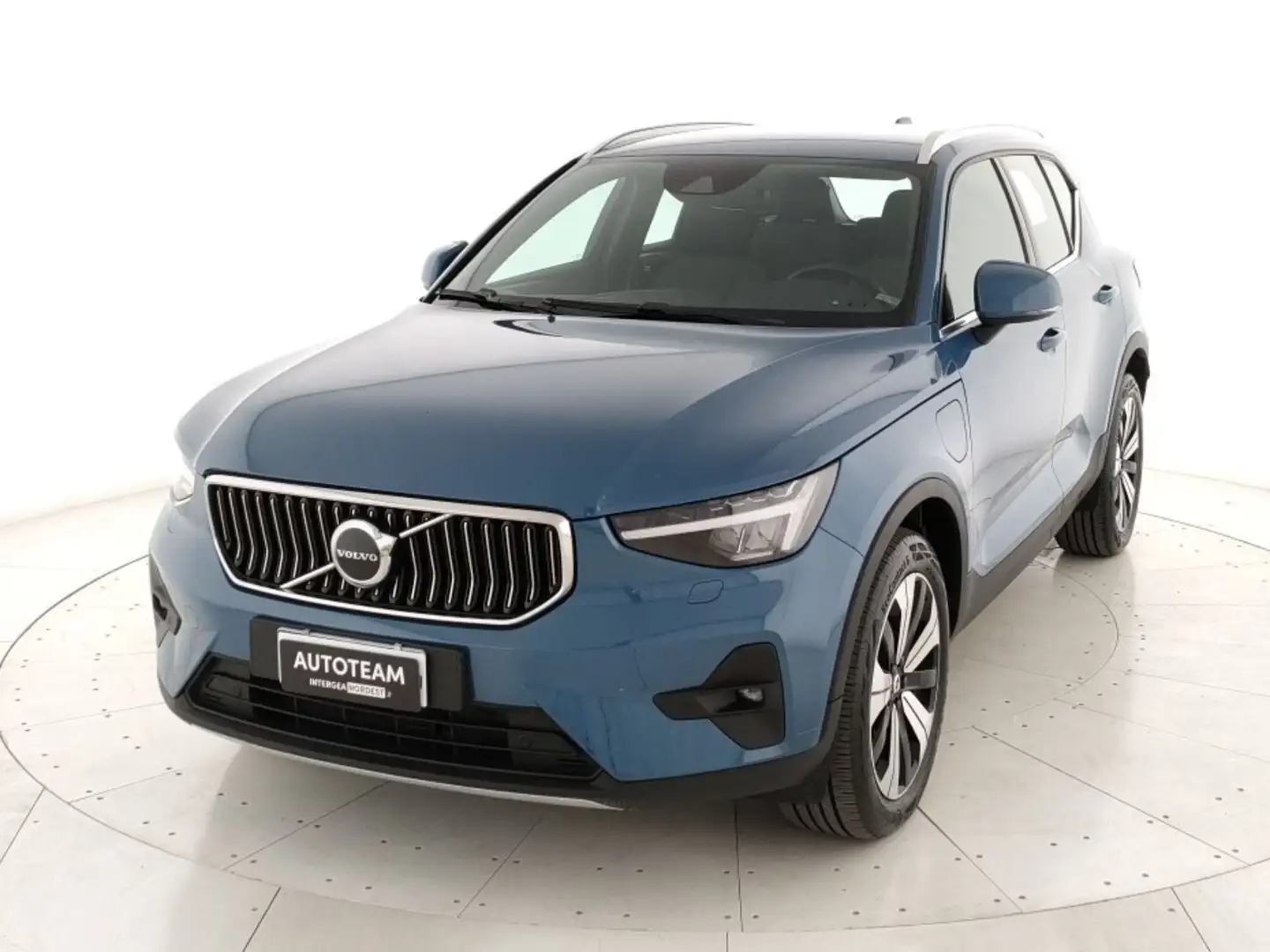 Volvo XC40 1.5 t4 recharge phev Core auto Blu/Azzurro - 1