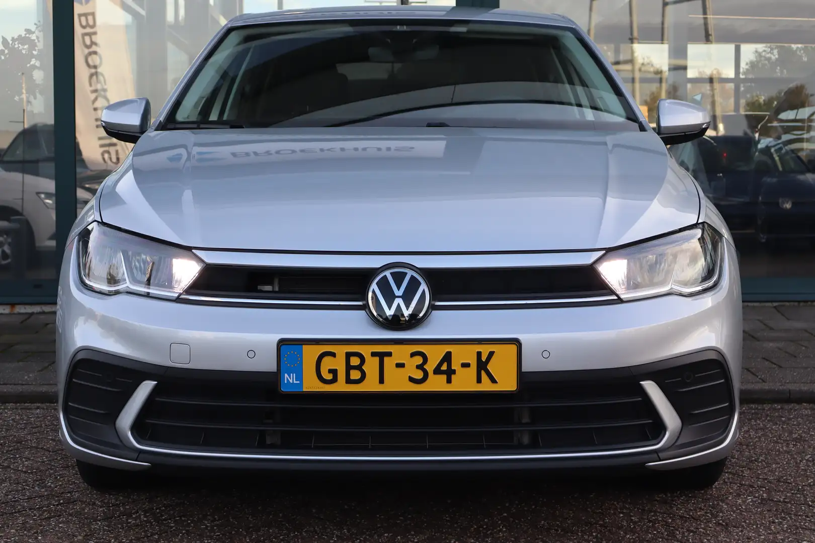 Volkswagen Polo 1.0 TSI Life Edition 95PK | Achteruitrijcamera | D Grijs - 2