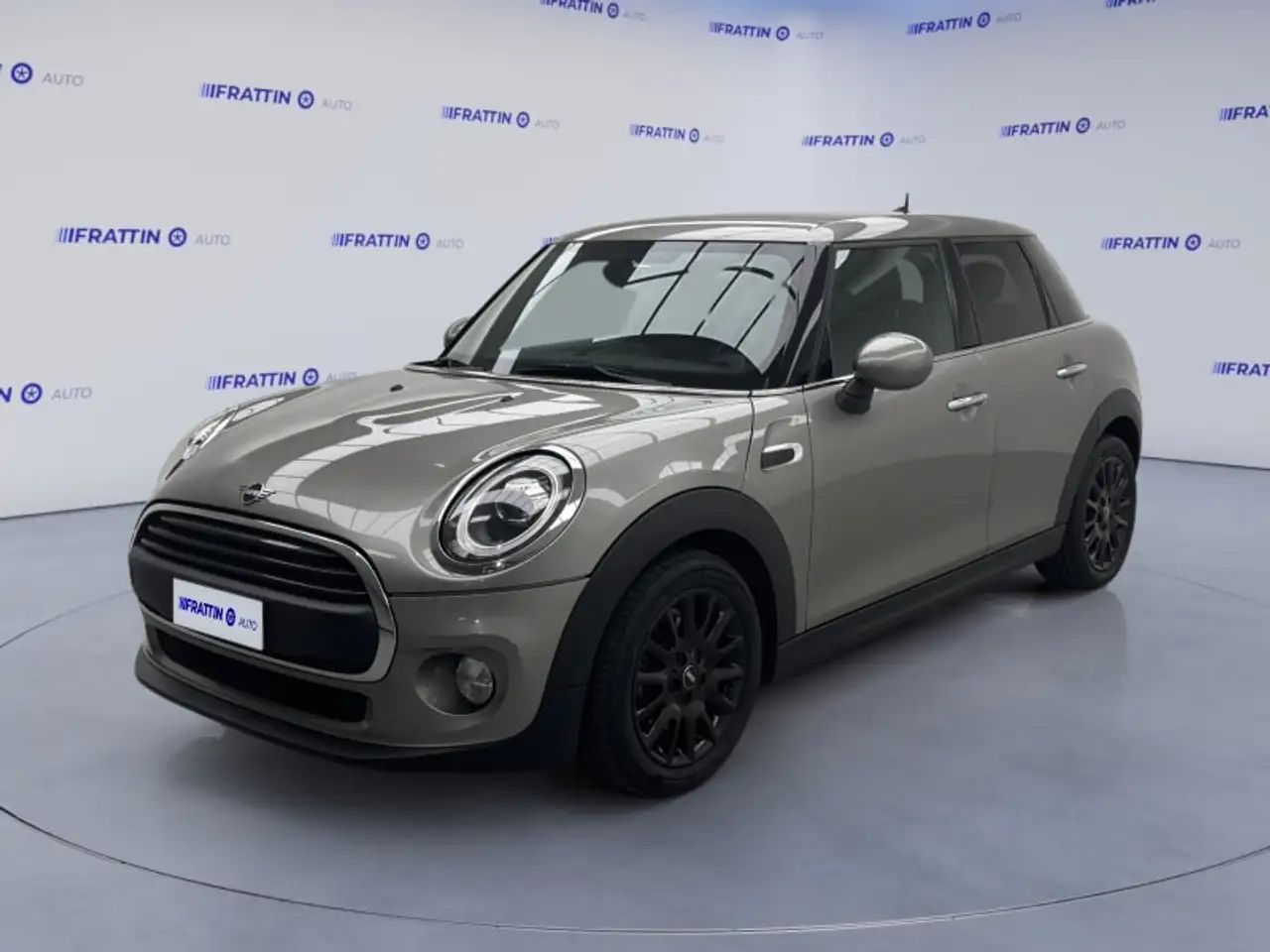 MINI One 1.5 One D 5 porte — photo 1 of 15