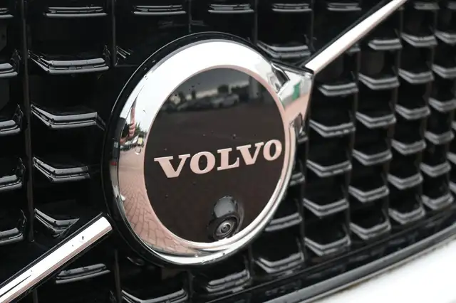 Volvo XC40 view 9