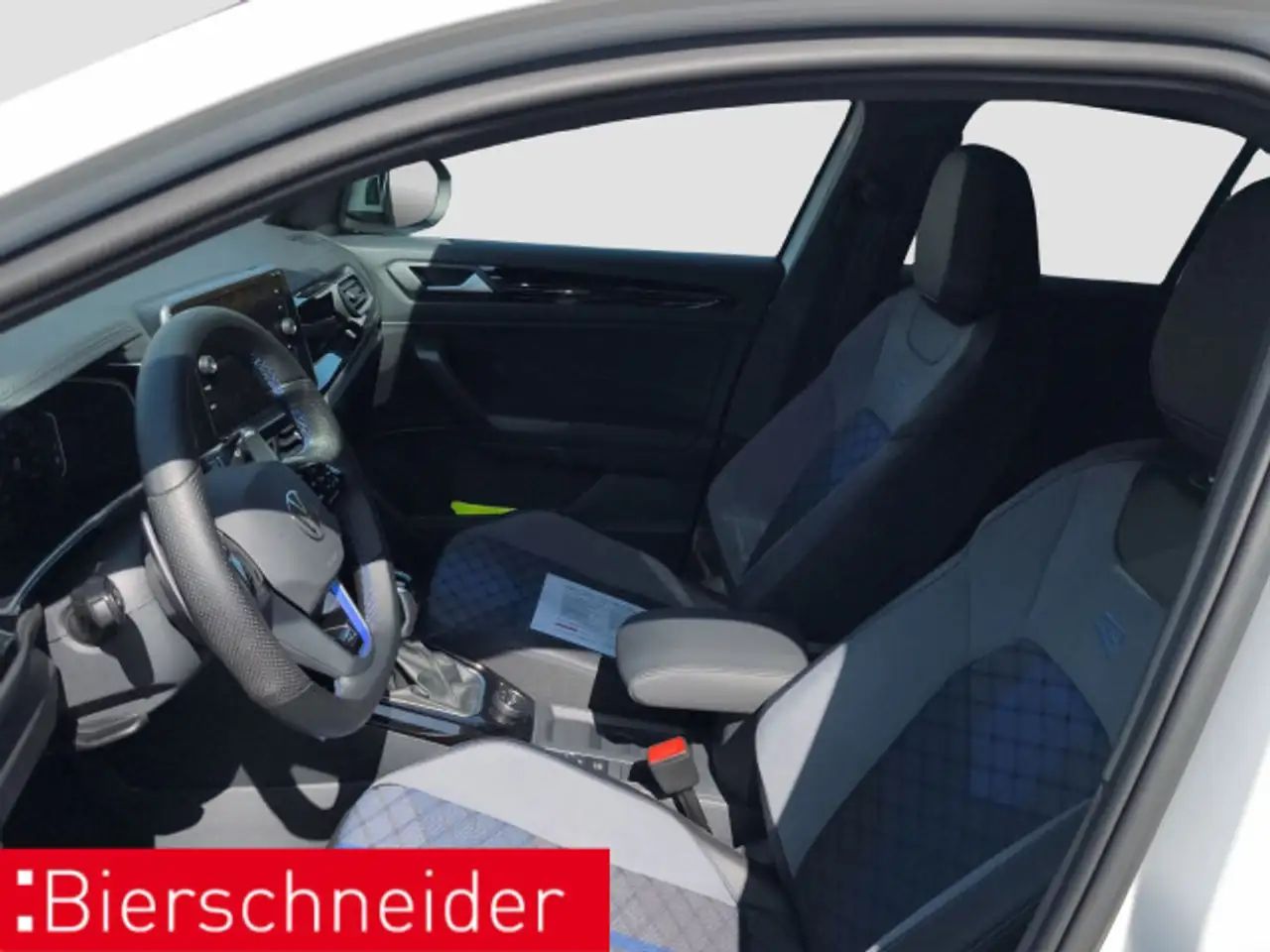 Volkswagen T-Roc 2.0 TSI DSG 4Mo R AKRA MATRIX DCC 19 — معرض صور السيارة 11