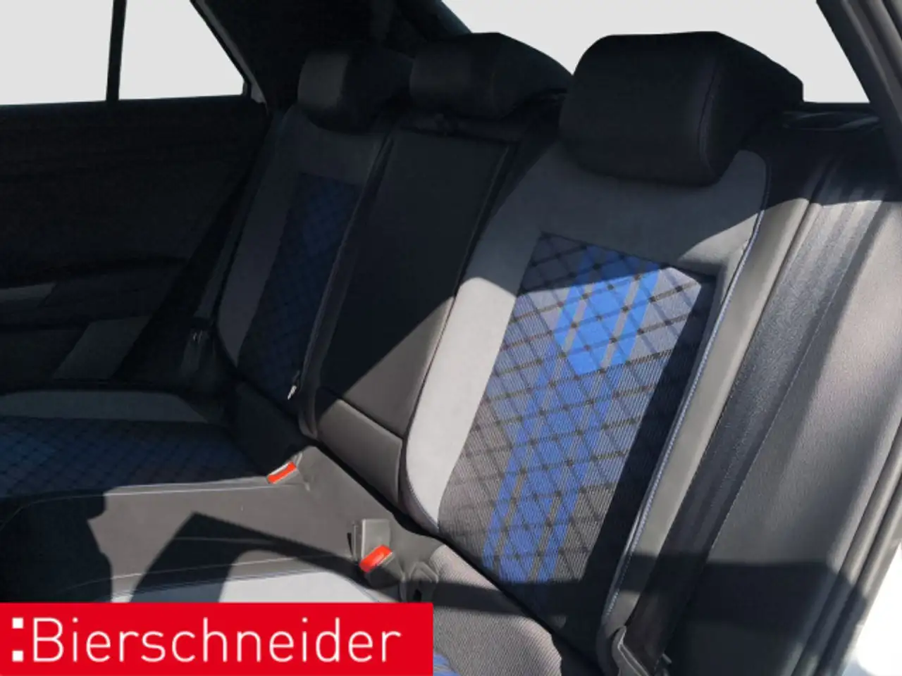 Volkswagen T-Roc 2.0 TSI DSG 4Mo R AKRA MATRIX DCC 19 — معرض صور السيارة 14