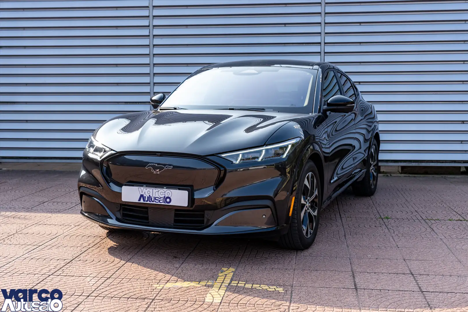 Ford Mustang Mach-E Mustang Mach-e electrico extended range awd auto Grau - 1