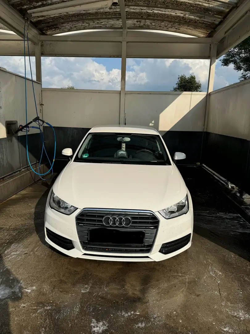 Audi A1 basis Weiß - 2