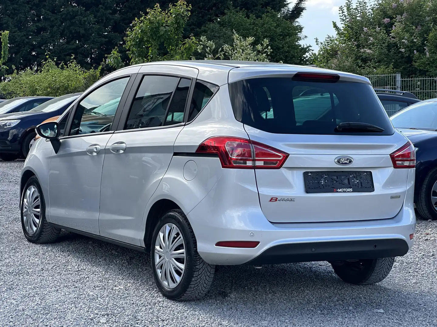 Ford B-Max • EURO 6b • TRES PROPRE • Negro - 2