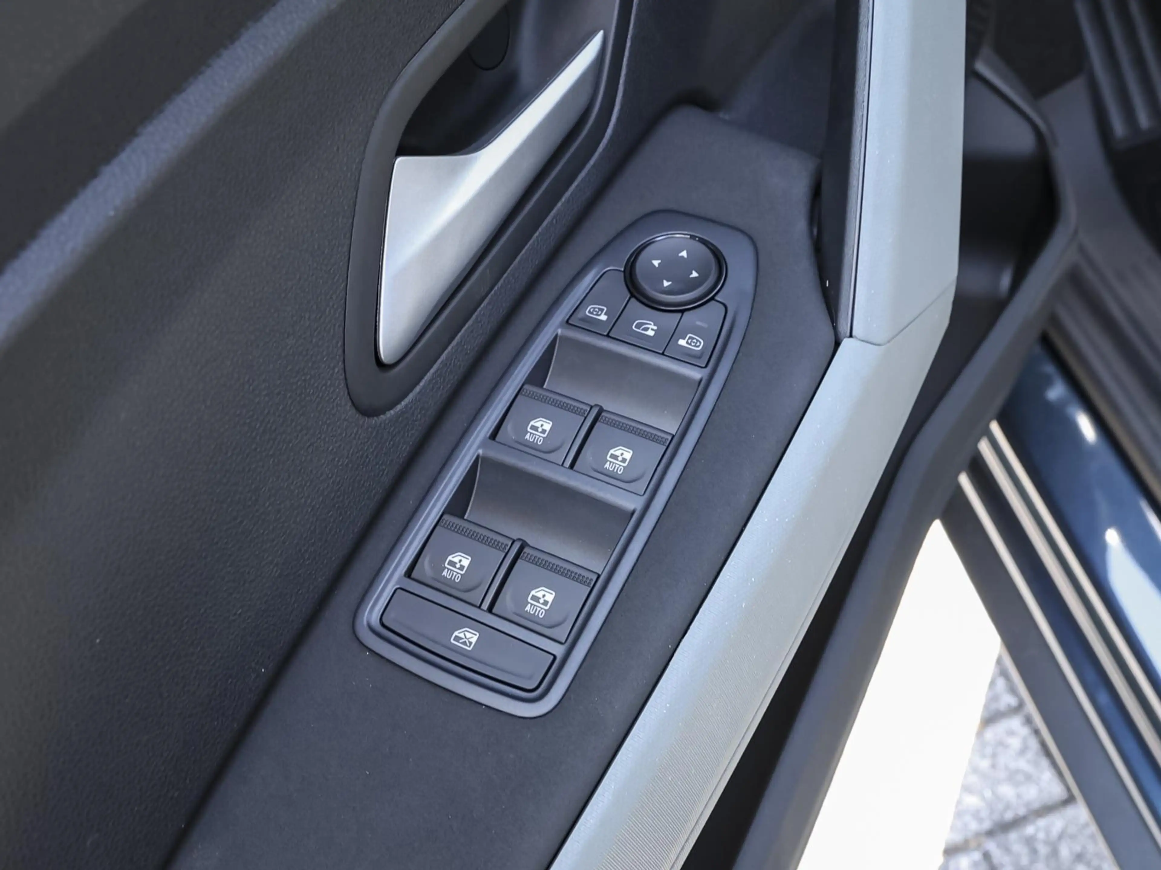 Dacia Bigster Extreme ECO-G 140 NAVI SHZ PDC KLIMA BT — photo 11