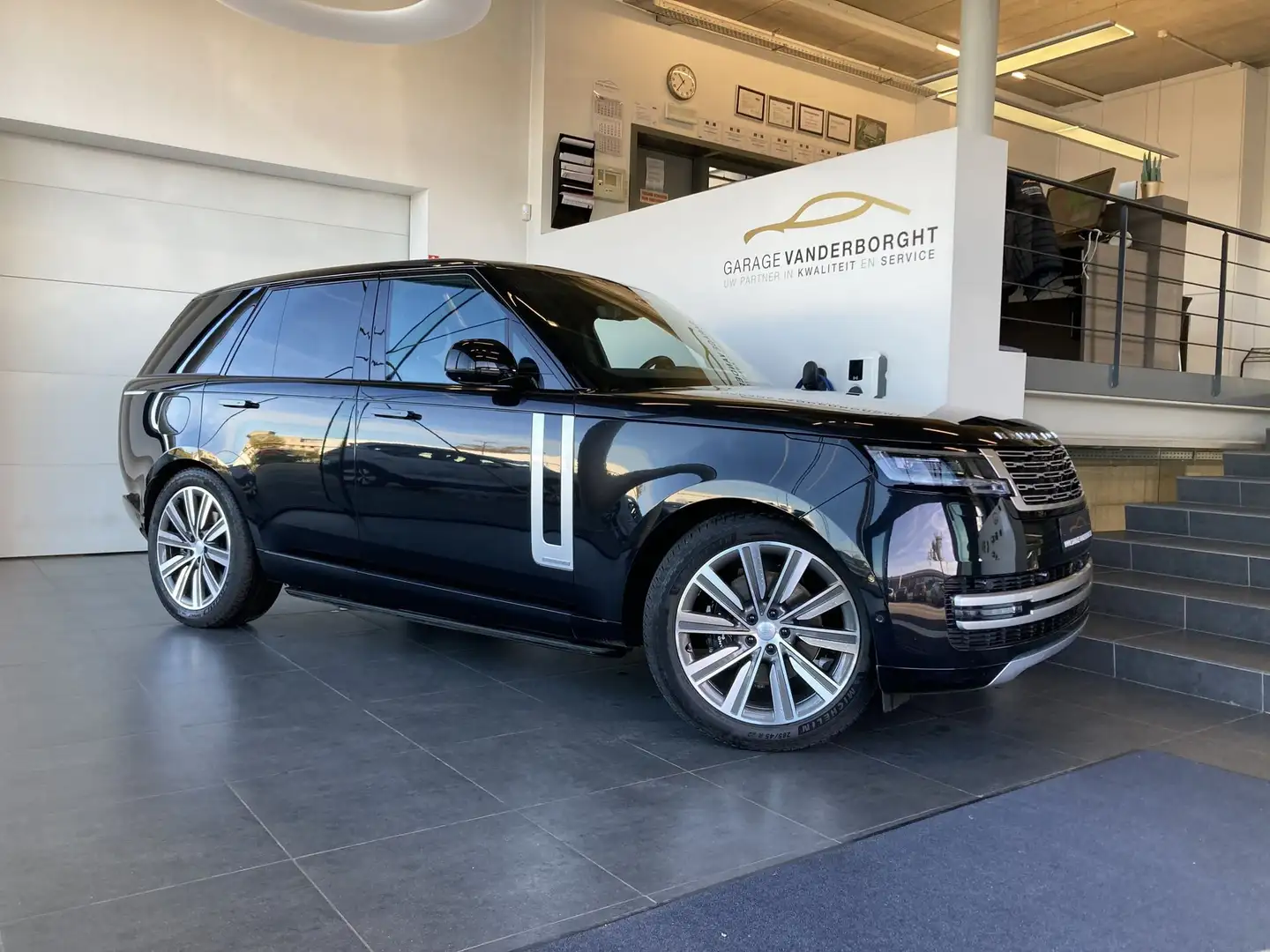 Land Rover Range Rover AUTOBIOGRAPY PLUG-IN HYBRIDE P460 Noir - 1