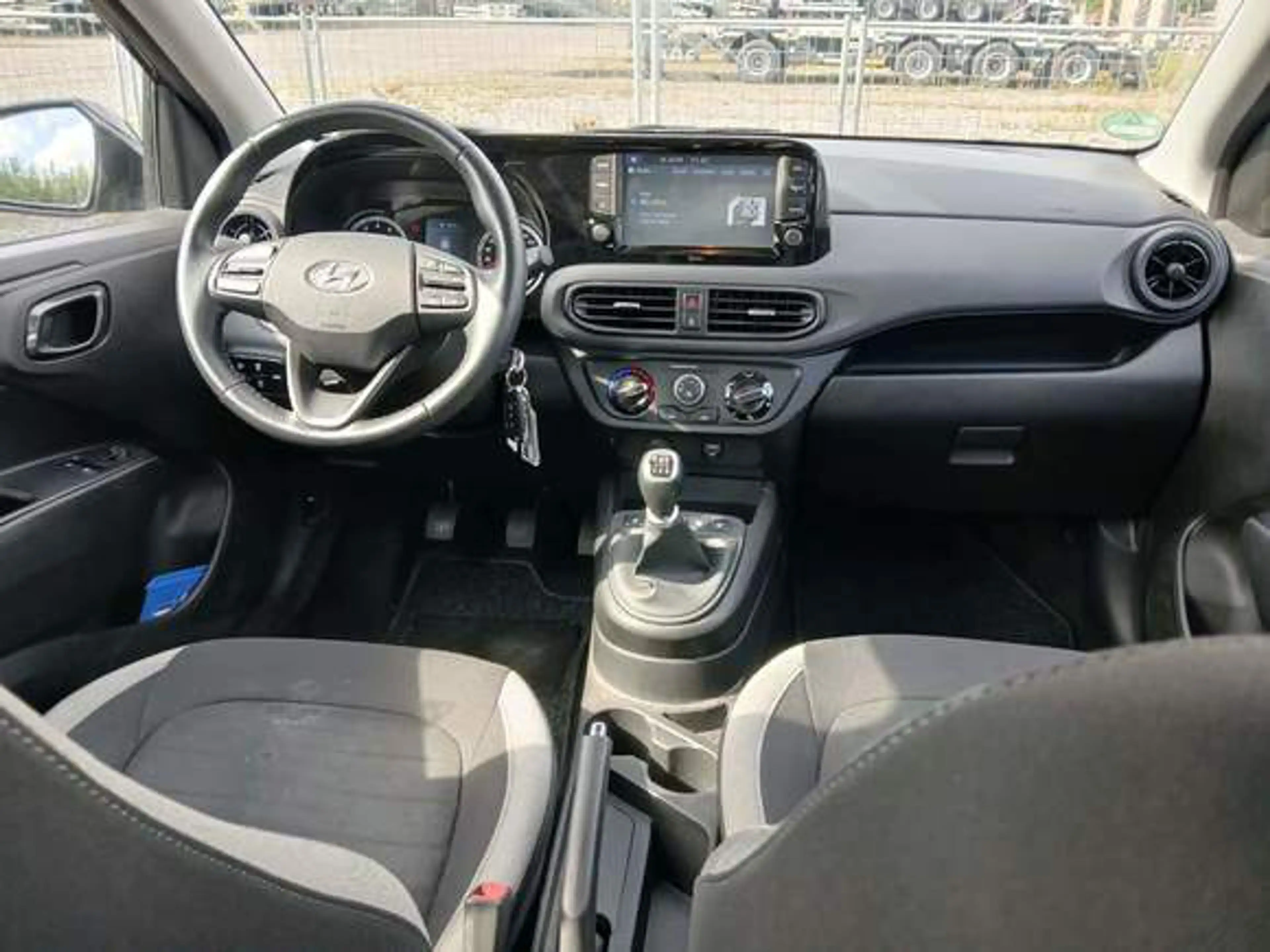 Hyundai i10 I10 RADIO MFL SHZ PDC Spurhalte — photo 7