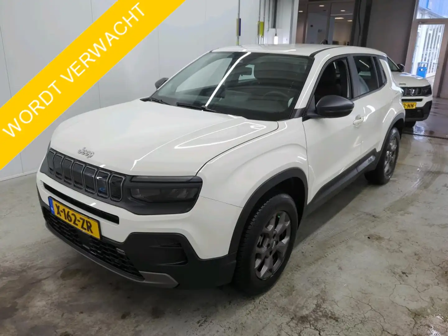 Jeep Avenger Longitude 54 kWh Wit - 1