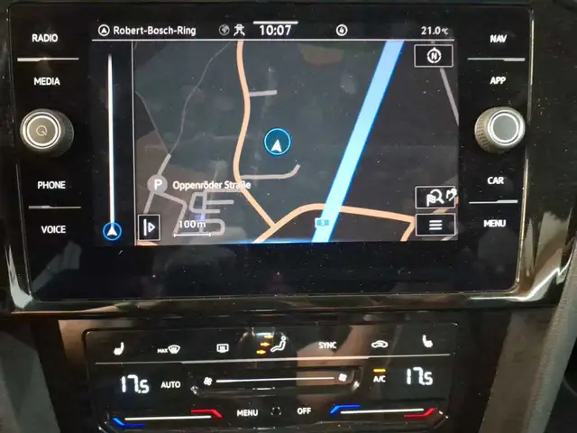 Volkswagen Passat view 12