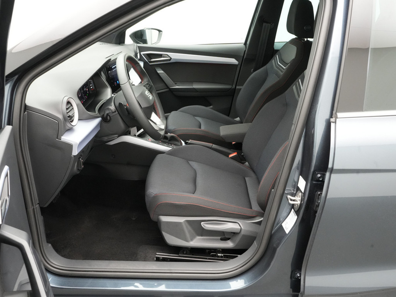 SEAT Arona FR DSG PDC VIRT CARPLAY SHZ NAVI LED KAM — photo 13