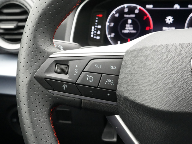 SEAT Arona FR DSG PDC VIRT CARPLAY SHZ NAVI LED KAM — photo 7