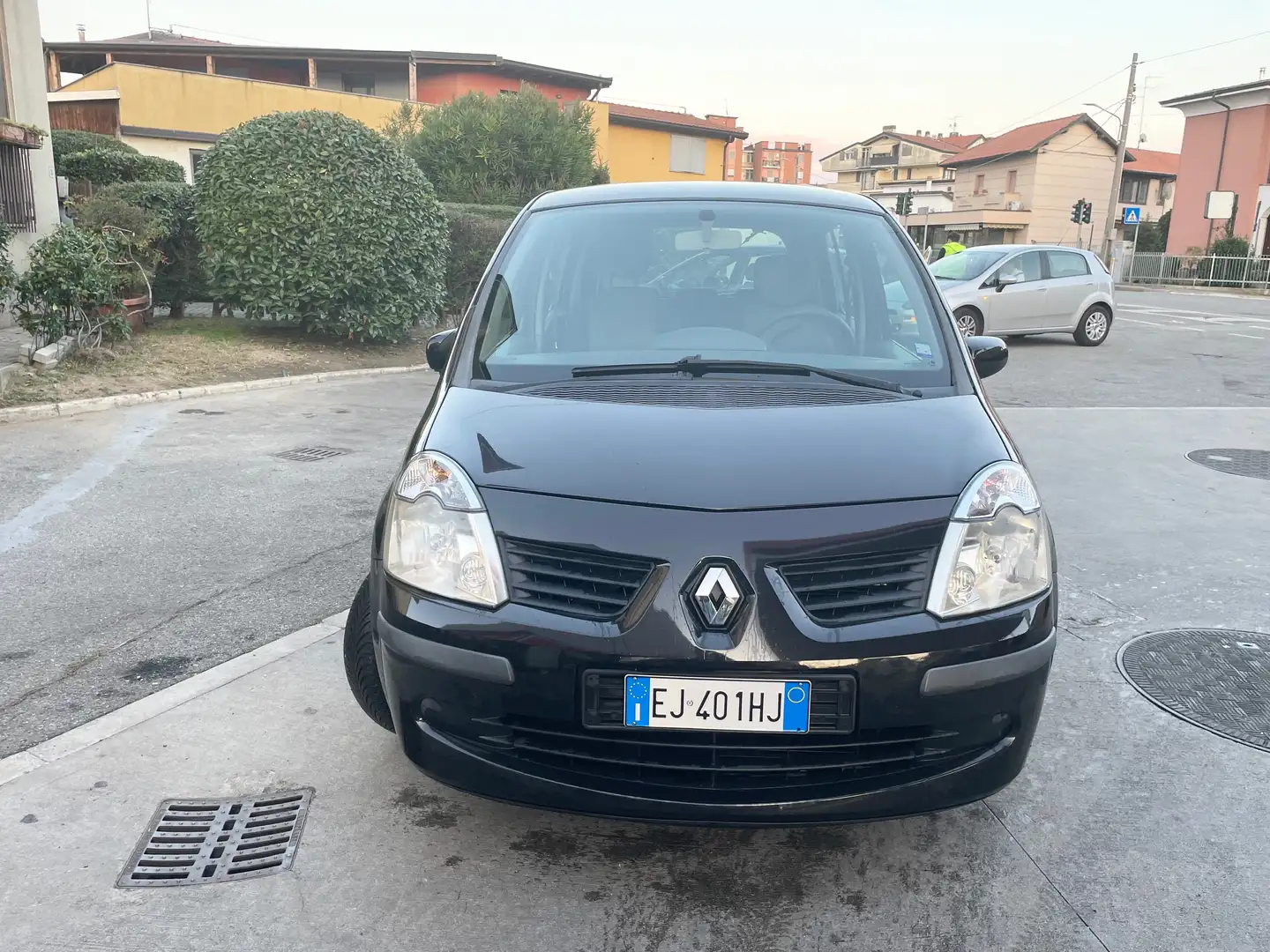 Renault Modus 1.2 16v *OK NEOPATENTATI* Schwarz - 2