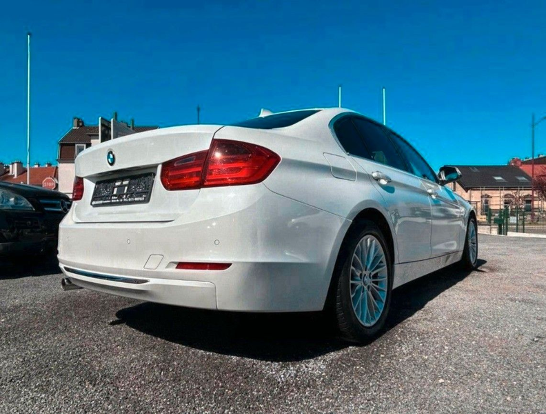 BMW 318 d AUT + NAVI + SHZ + SCHIEBED + LEDER — photo 3