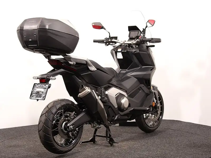 Honda X-ADV 750 - foto 6