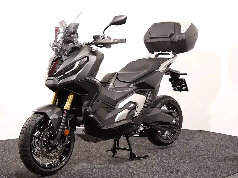 Honda X-ADV 750 - foto 3