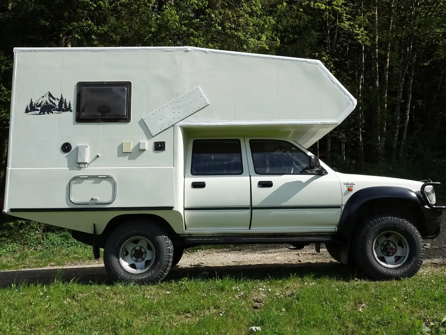 Toyota Hilux Camping Weiß - 2