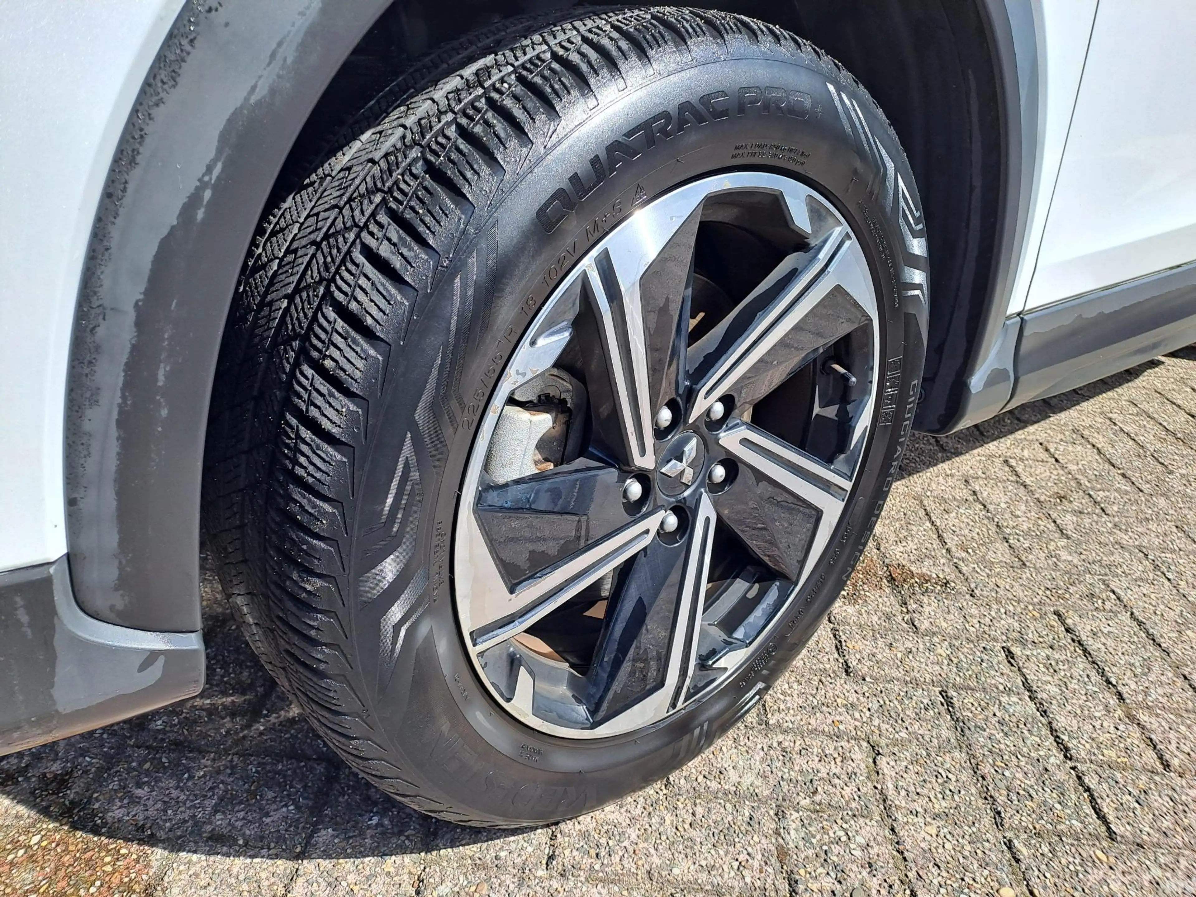 Mitsubishi Eclipse Cross 2.4 PHEV Intense+ | PLUG IN | NAVIGATIE | CAMERA | — photo 4