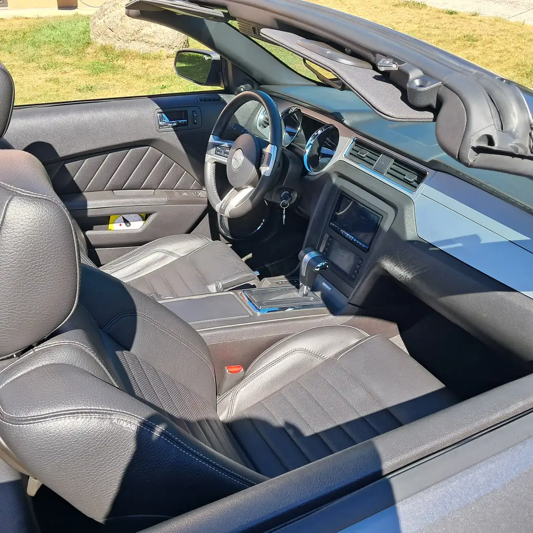 Ford Mustang S192 Grau - 2