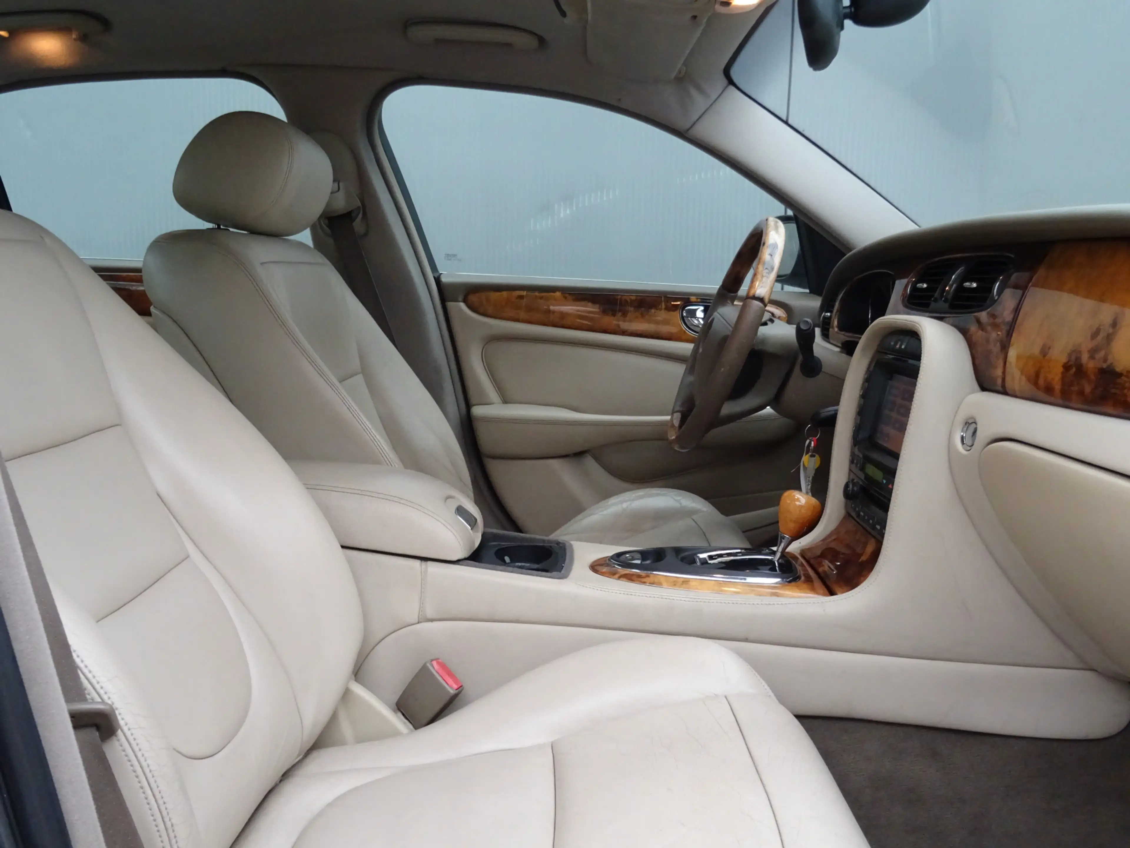 Jaguar XJ 3.0 V6 * YOUNGTIMER !! — photo 4