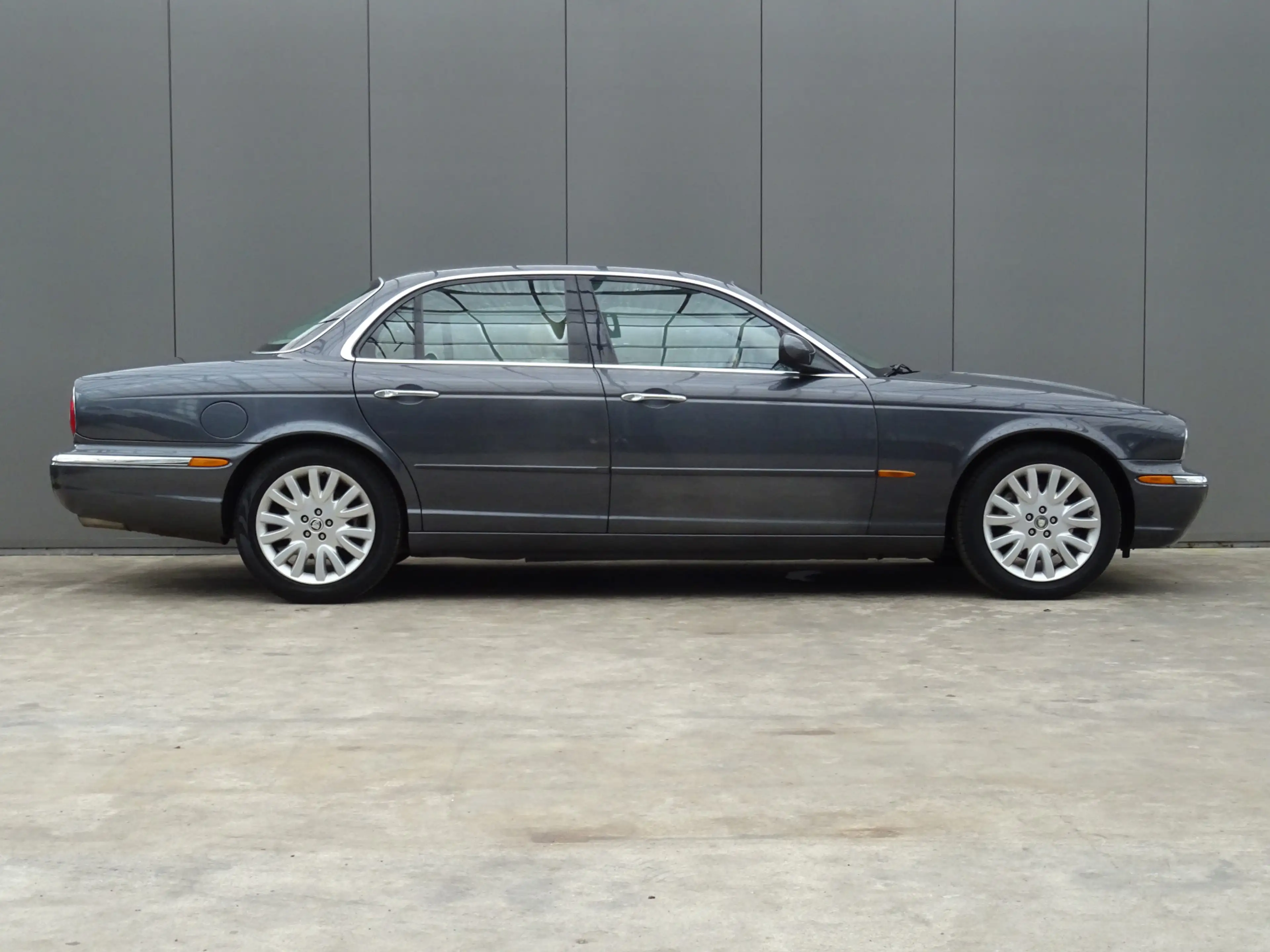 Jaguar XJ 3.0 V6 * YOUNGTIMER !! — photo 6